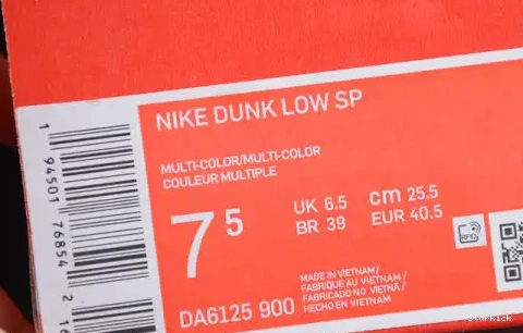 Market City Low SP Nike DA6125-900 Dunk 0430